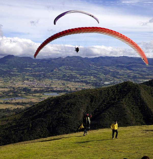 Découvrez le parapente à annecy : un vol inoubliable